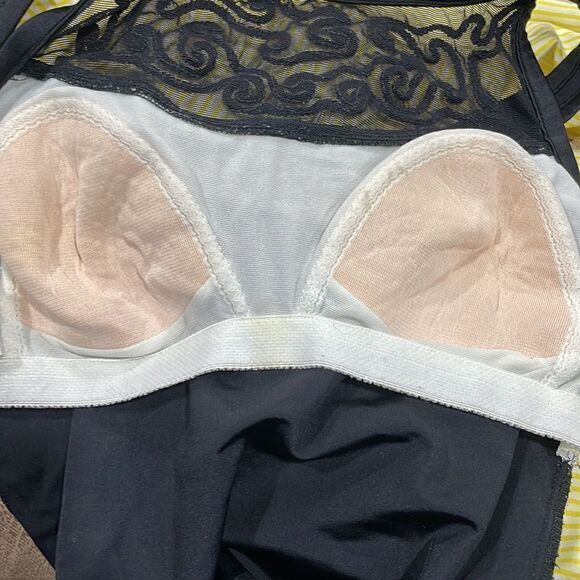 Jantzen black one piece swim suit.  Size 12 L large - Picture 6 of 9